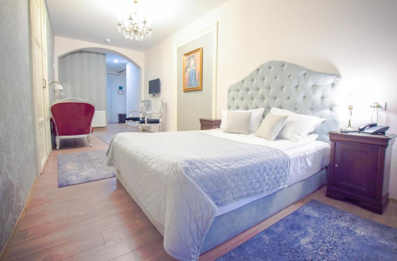 Affittacamere Safrano Palace 3*