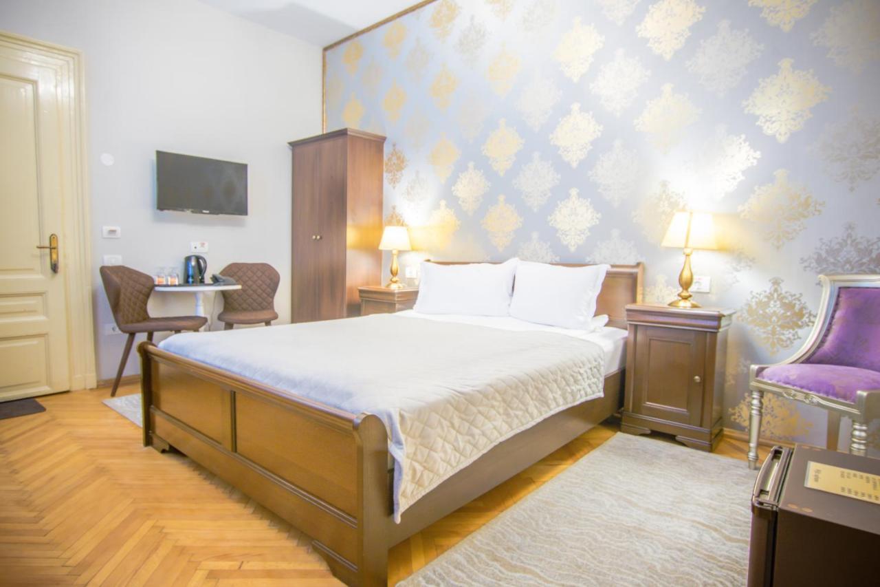 Safrano Palace Affittacamere Braşov