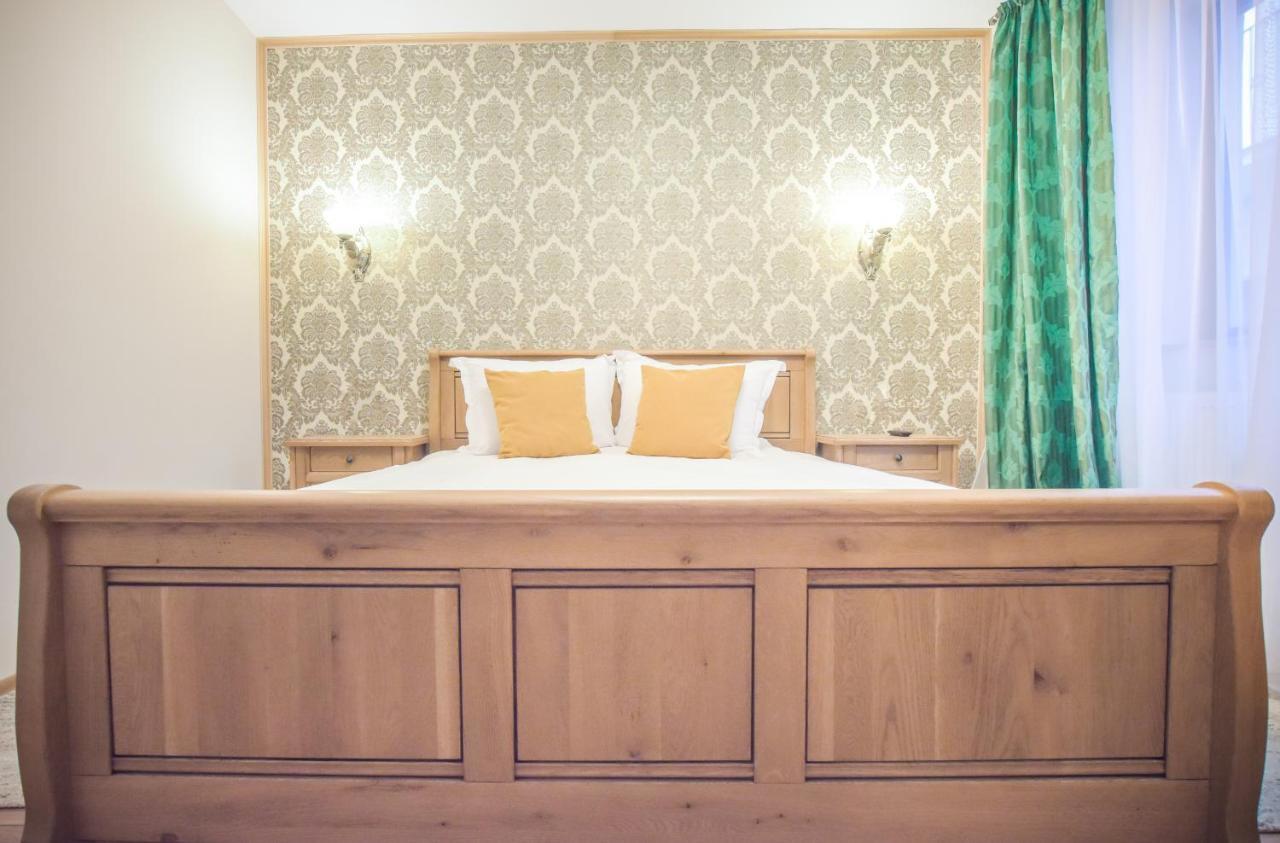 Guest house Safrano Palace Brasov